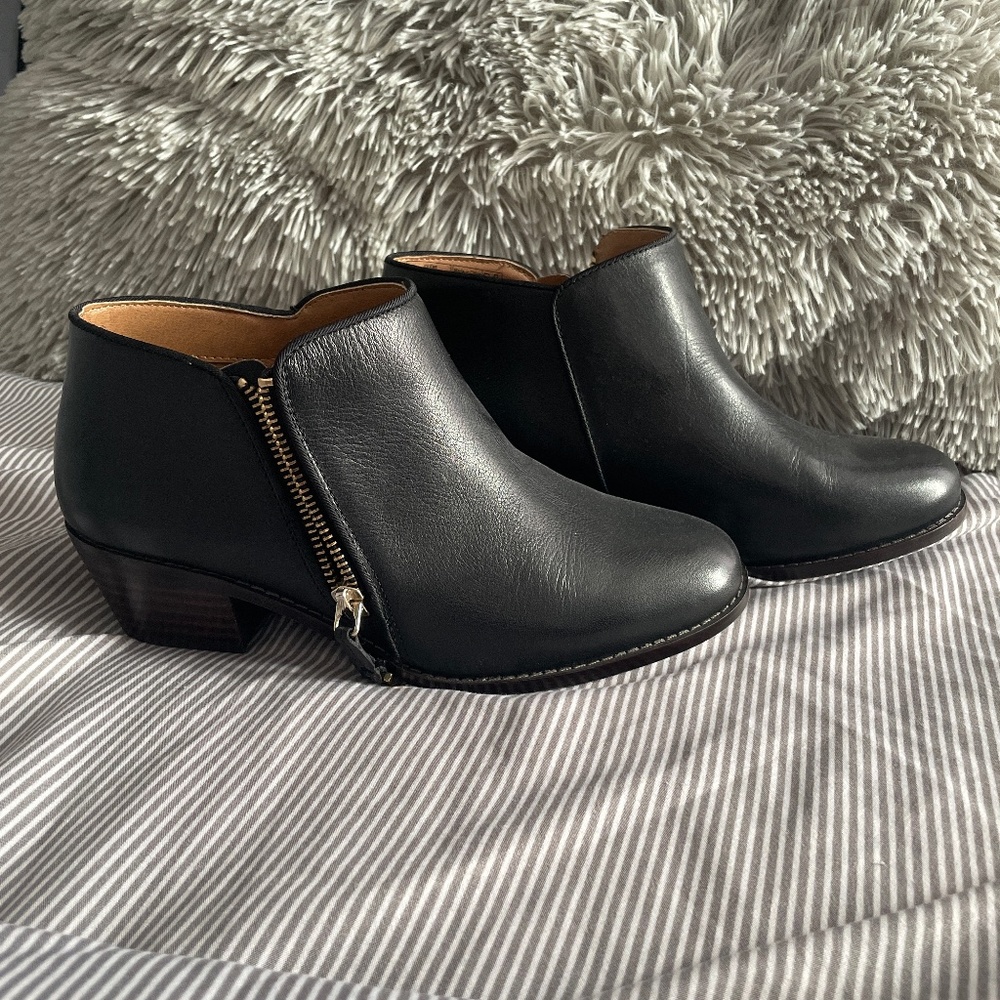 Vionic Booties